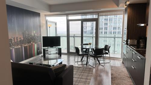 One bed plus Den Downtown Toronto - Tap to explore photos