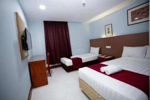 Hotel La ISRA at Bukit Bintang - Tap to explore photos