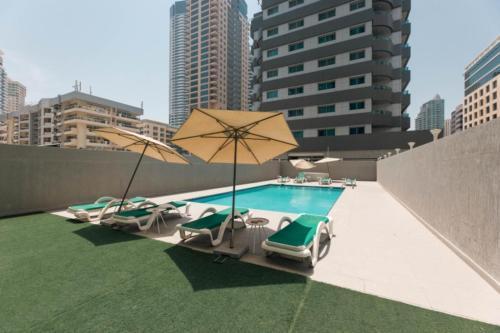 Skyline Studio Apartment with Balcony in Dubai Marina - Tap to explore photos