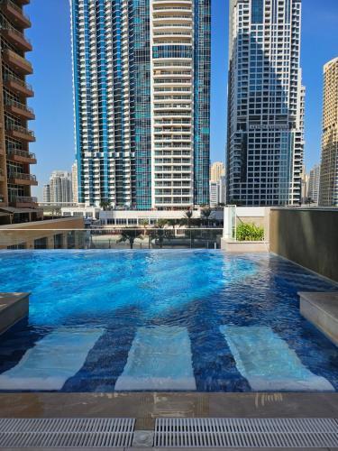 Spacious Studio MeDoRe Tower - Tap to explore photos