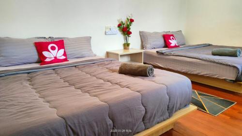 Laman Hanaz - Homestay Auni - Tap to explore photos