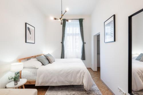 Prague City vibe apartment - Tap to explore photos