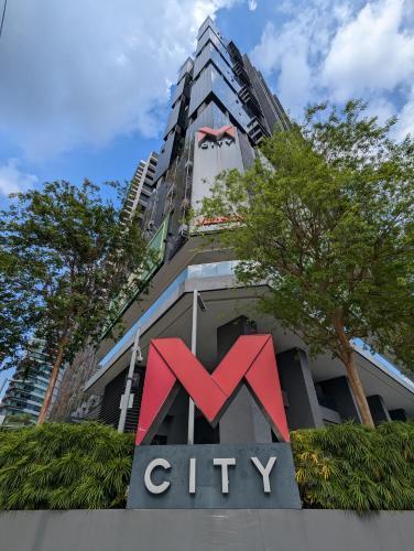 M City Majesty Suite - Tap to explore photos
