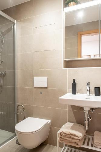 New studio, King bed, Free parking, Terrace - Tap to explore photos