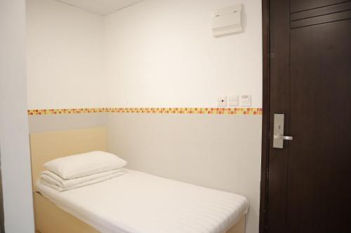 Hoi To Hostel - Tap to explore photos