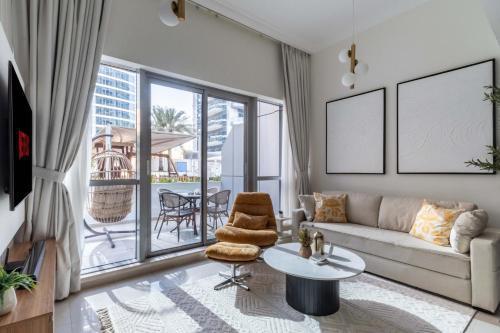 GuestReady - Lux home amid Dubai Marina and JBR - Tap to explore photos