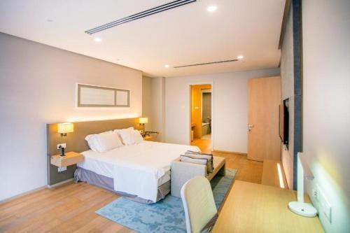 188 Suites KLCC by Lumi Homes Room Type - One-Bedroom Apartment with Balcony and City View 188 Suites KLCC by Lumi Homes Room Type - One-Bedroom Apartment with Balcony and City View