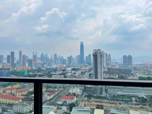 Trion@KL by Traveler Home