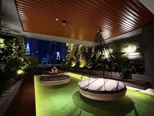Ceylonz Suites by Manhattan Group - Tap to explore photos