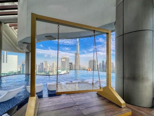 Paramount Residences I Access to Infinity Pool - Tap to explore photos