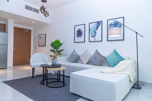 Bloomfields 2BR in Oasis 1 - Masdar City - Tap to explore photos