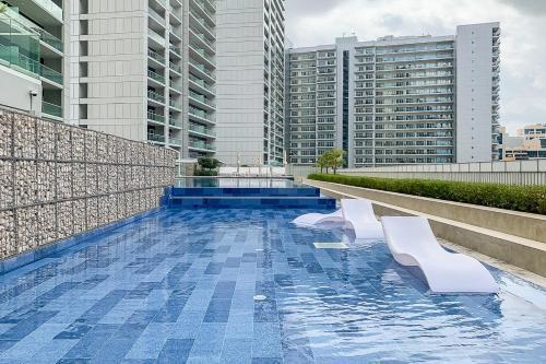 Frank Porter - Reva Residence