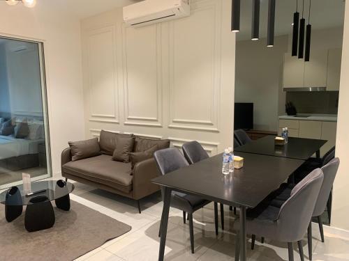 Quill Residences Service Suites By BR - Tap to explore photos