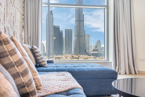 Premium Home with Panoramic Burj Khalifa Views - Tap to explore photos
