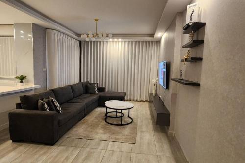 Luxury Apartment Abdoun Near Embassies - Tap to explore photos