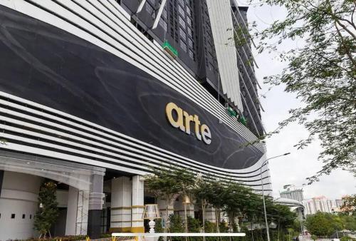Arte Mont Kiara Modern 2BR Suite