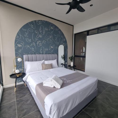 Scarletz Starlight Suites KLCC - Tap to explore photos