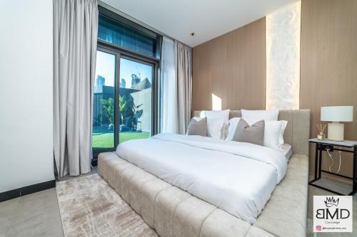 Mordern Burj khalifa View 2bd