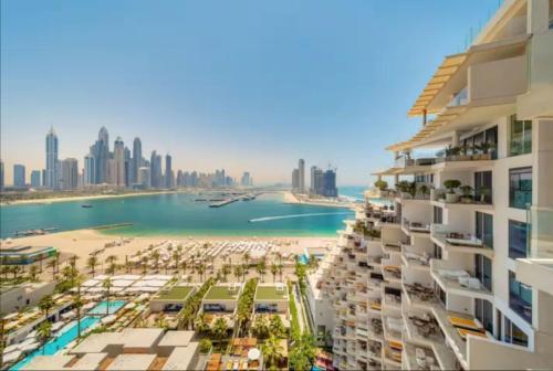 FIVE Palm Residence - Elegant Homes Room Type - Two-Bedroom Apartment with Balcony and Sea View FIVE Palm Residence - Elegant Homes Room Type - Two-Bedroom Apartment with Balcony and Sea View