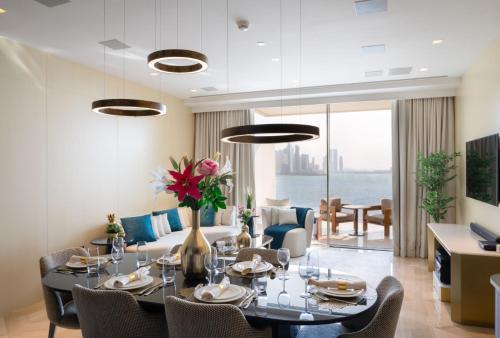 FIVE Palm Residence - Elegant Homes Room Type - Three-Bedroom Apartment with Balcony FIVE Palm Residence - Elegant Homes Room Type - Three-Bedroom Apartment with Balcony