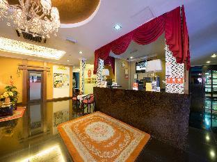 OYO 126 Rae Hotel