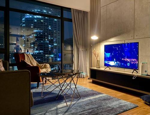 Anggun Residences KLCC By Hausome - Tap to explore photos