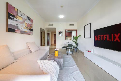 Perfect Stay - 1Bedroom with full Marina View - Tap to explore photos