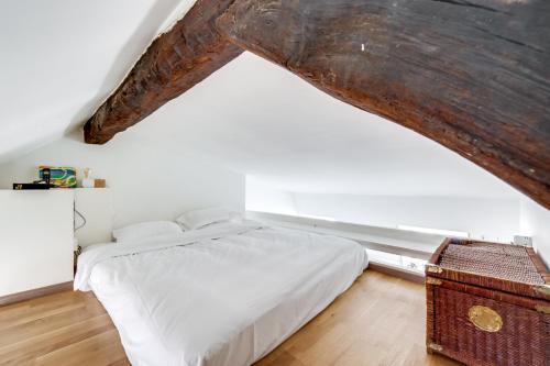 ID 161 - Châtelet, rue de la Ferronnerie