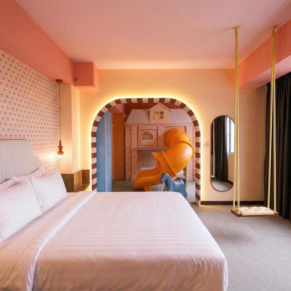 The Très Hotel Room Type - Family Room