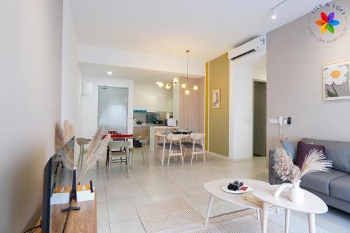The Pano @ Jalan Ipoh by Lily and Loft - Tap to explore photos