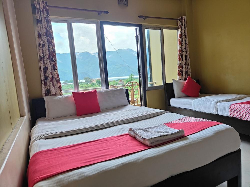 Hotel August International Room Type - Triple Room, Lake View Hotel August International Room Type - Triple Room, Lake View