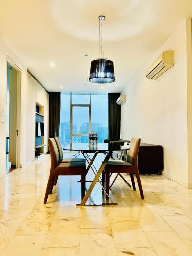 Luxury suites at Platinum - Tap to explore photos