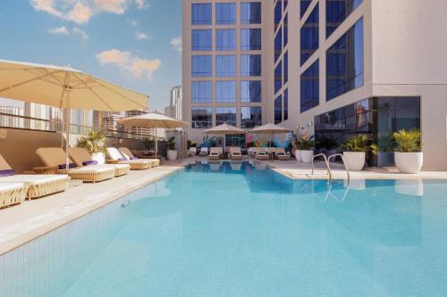 Hotel Avalon Dubai Jumeirah Village Circle - Tap to explore photos