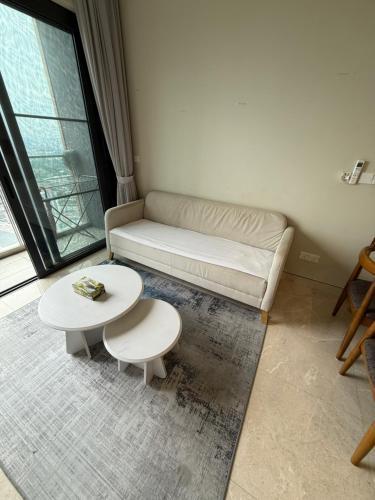 BBCC APARTMENT AT LUCENTIA 2 - Tap to explore photos