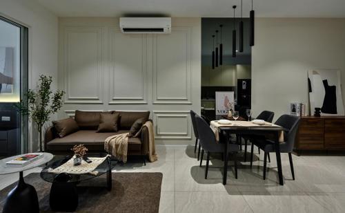Quill Residence Designer Suite by Hausome - Tap to explore photos
