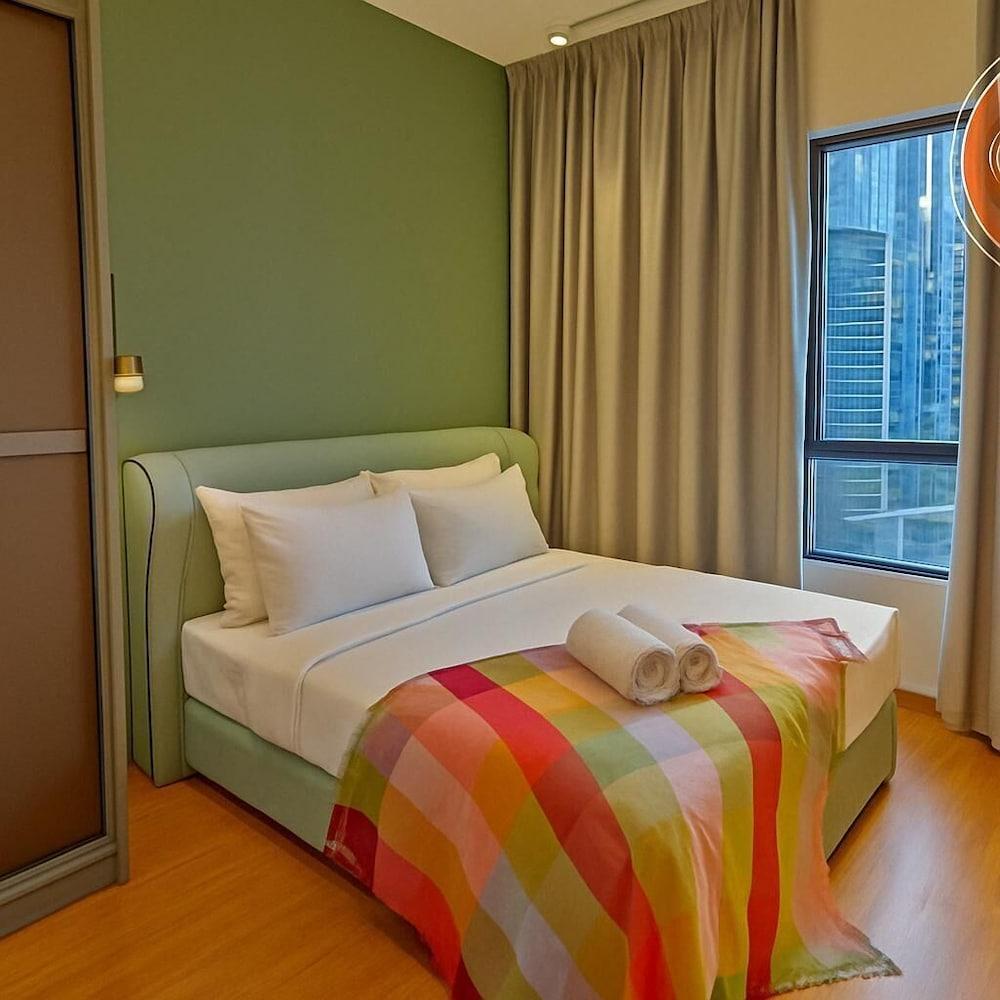 Millerz Square by Tido Tido Room Type - Deluxe Suite, 3 Bedrooms, Balcony, City View Millerz Square by Tido Tido Room Type - Deluxe Suite, 3 Bedrooms, Balcony, City View