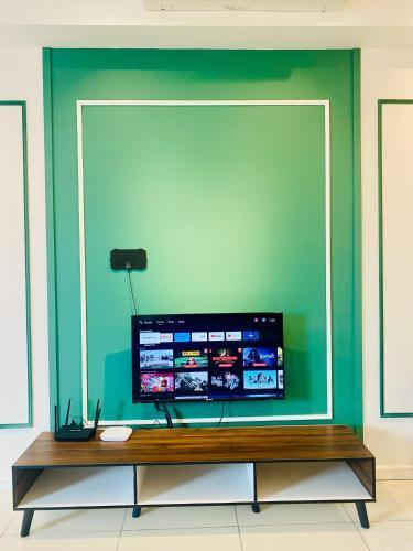 Chambers Residences ZFJ World - Tap to explore photos