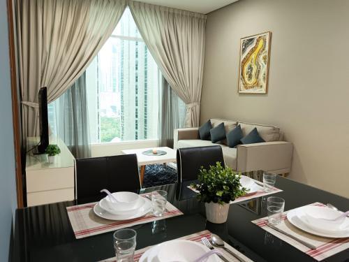 Soho Suites KLCC by Minsha - Tap to explore photos