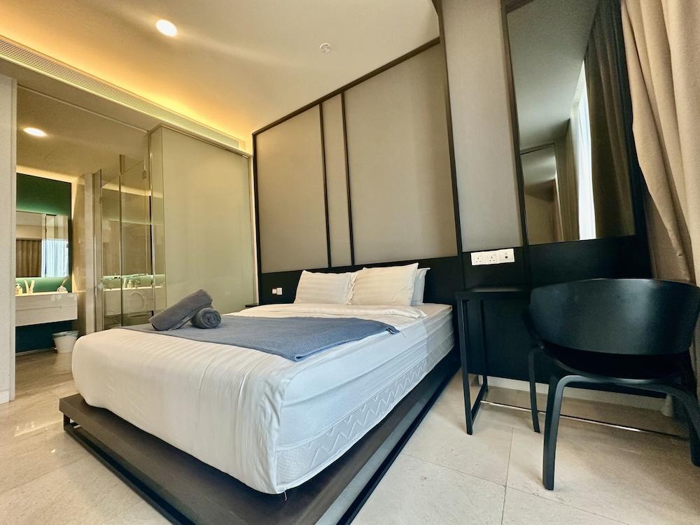 Tropicana The Residence by KLCC Room Type - 1BR Deluxe with KL Tower View Tropicana The Residence by KLCC Room Type - 1BR Deluxe with KL Tower View