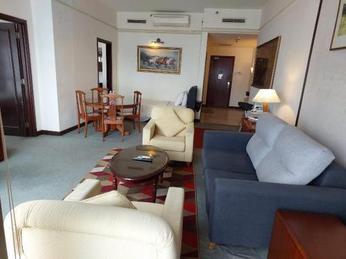 DOUBLE DELUXE APARTMENT AT BERJAYA TIMES SQUARE kL - Tap to explore photos
