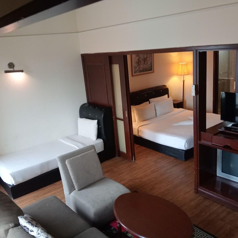 Standard suite at Times Square Room Type - Suite