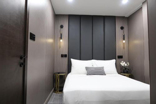 R Residences Room Type - Two-Bedroom Apartment