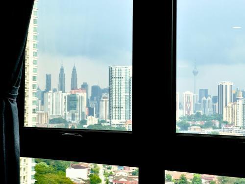 The PANO Jalan Ipoh KL by Rverse Suite - Tap to explore photos