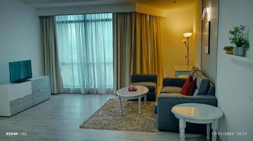 KL Cozy East Suite At Times Square - Tap to explore photos