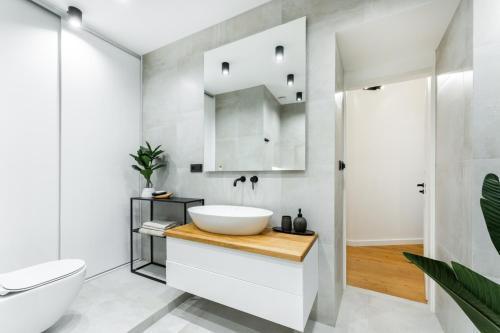 Cozy Wenceslas square 700m Apartment, Prague - Tap to explore photos
