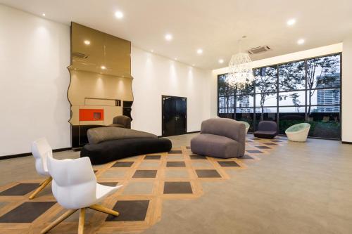 Arena Gaming Suite In Arte Mont Kiara - Tap to explore photos