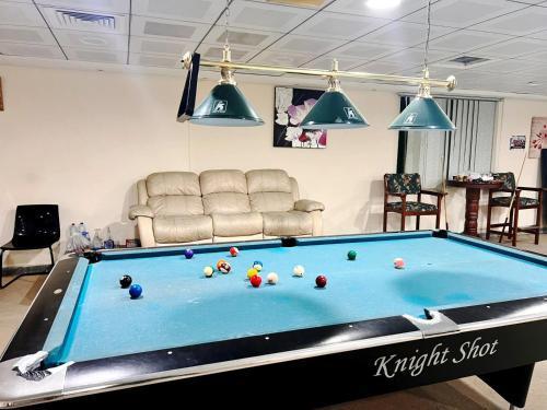 Pathfinder Partition Room in Barsha Heights Tecom - Tap to explore photos