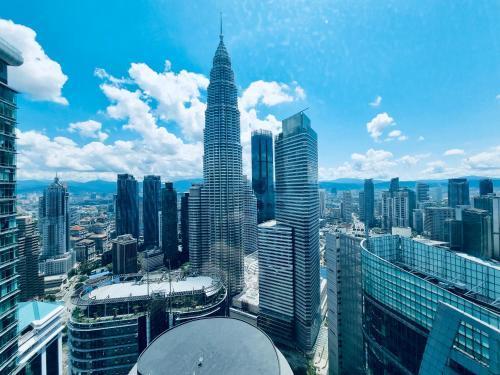 Sky Suites KLCC by Luna KL