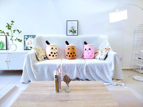 Ekocheras Cozy Loft - Tap to explore photos