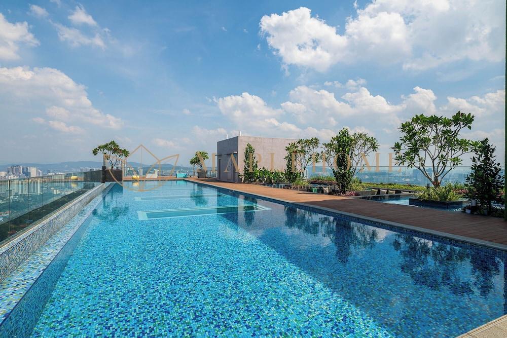 Riveria Premier Suites Kuala Lumpur - Tap to explore photos